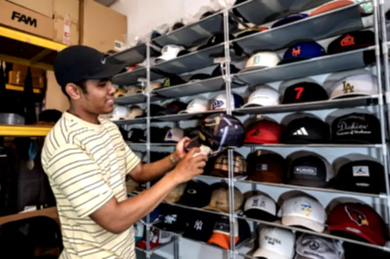 Usahawan Muda KL Bernafas Baharu Kepada Topi Lama, Bina Perniagaan Restorasi