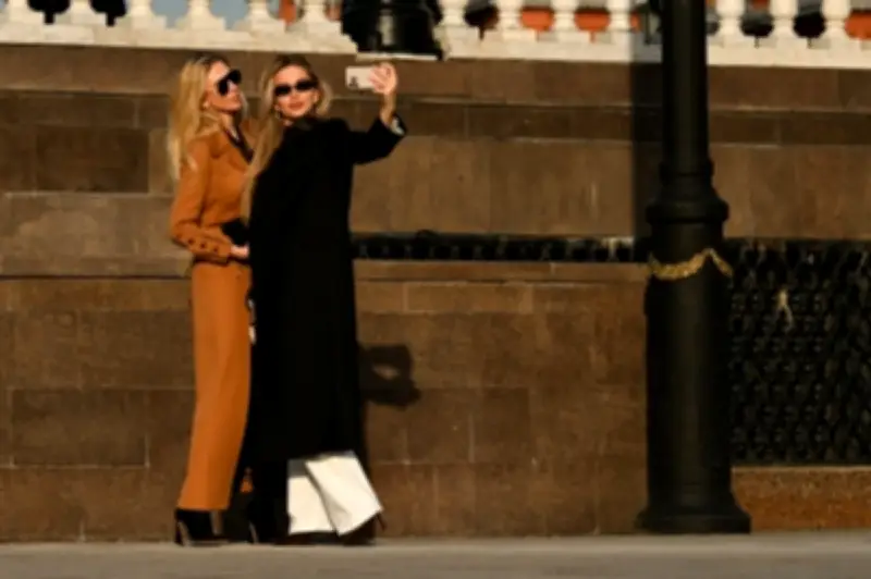 Wanita Rusia Bantah Rancangan 'Terapi' Paksa Untuk Tingkatkan Kadar Kelahiran