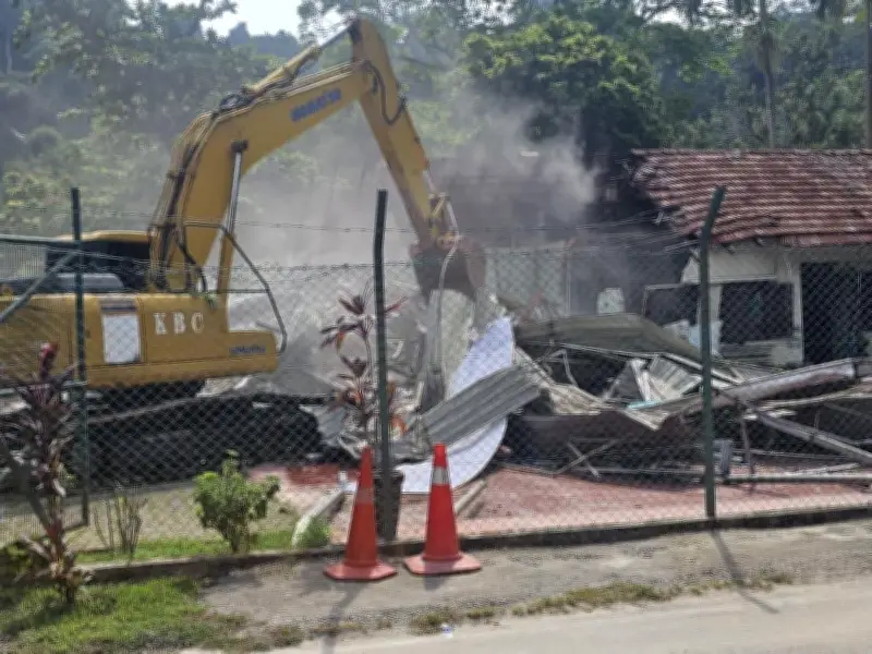Warisan 100 tahun musnah, kafe ikonik di Pulau Pinang dirobohkan