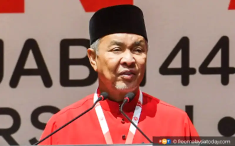 Zahid: PN cuba 'rangkul peluang' dalam krisis Negeri Sembilan
