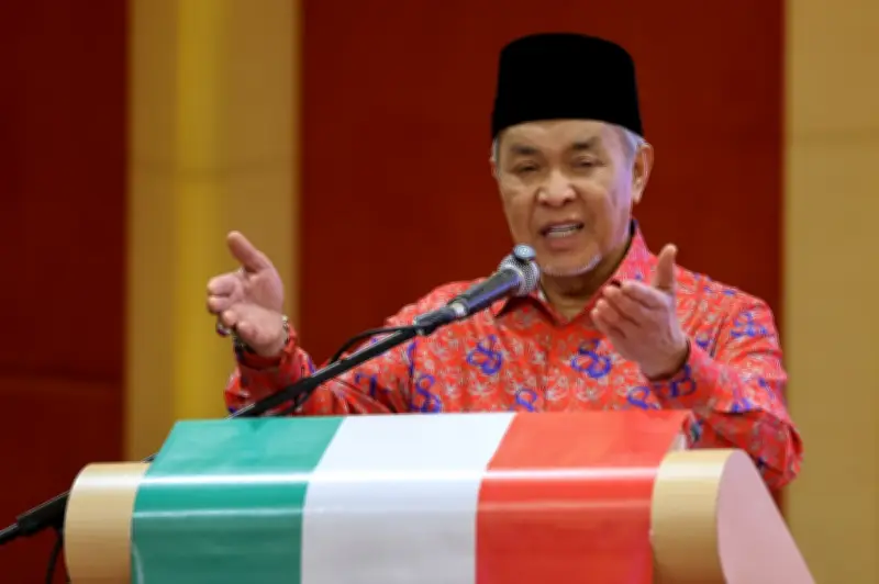 Zahid Tegaskan MIC Masih Anggota Teras Barisan Nasional