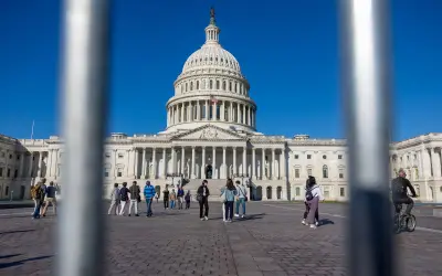 Ahli Kongres Ketiga Letak Jawatan Gelombang Skandal Landa AS