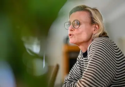 Isteri PM Belgium Dedah Perjuangan Anorexia Maut dan Penderaan Zaman Kanak-Kanak