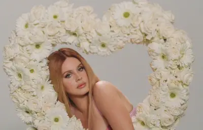 Lana Del Rey Masuk Alam James Bond dengan Lagu Tema 'First Light' yang Misteri