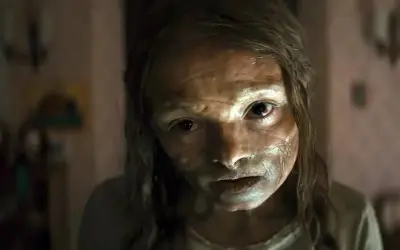 ‘The Mummy’ Lee Cronin: Mimpi Ngeri Penuh Potensi Yang Tersasar