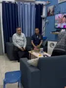 Anthony Loke Ziarah Janda Korban Kemalangan Maut di Klang, Beri Bantuan Kewangan