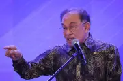 Anwar: Sektor Pengangkutan Kini Barisan Hadapan Lindung Malaysia Daripada Gempuran Global
