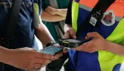 DBKL Kenakan 23 Kompaun, Rampas 28 Peralatan 'Ulat Foto' di KLCC dan Saloma Link