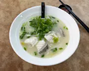 Gerai Kampung Chicken Wantan Kini Dengan Ikan Kepala Moon Fish Head Kitchen