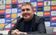 Gheorghe Hagi Kembali Urus Romania Selepas 25 Tahun