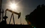 Harga Minyak AS Melonjak 8% Melebihi AS$100 Selepas Rundingan AS-Iran Gagal