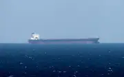Kapal-Kapal Iran Terus Lalui Selat Hormuz Meskipun Sekatan Ketat Tentera AS