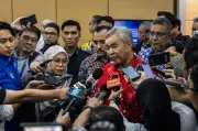 Zahid: 14 ADUN Umno tarik sokongan secara bebas, keputusan akhir dari pusat