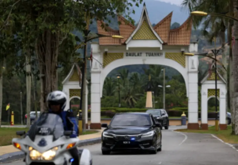 Adat vs Formalisme: Krisis Perlembagaan Negeri Sembilan