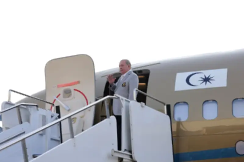 Agong Malaysia berlepas ke Moscow atas undangan Putin untuk sambutan Hari Kemenangan