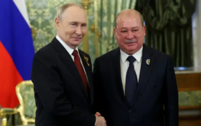 Agong undang Putin lawat Malaysia pada 2027