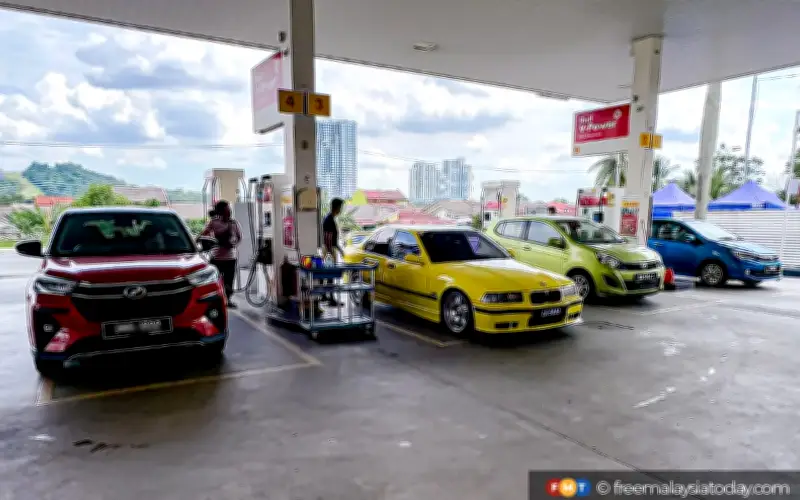 Ahli ekonomi cadang tarik subsidi petrol golongan T1 dahulu
