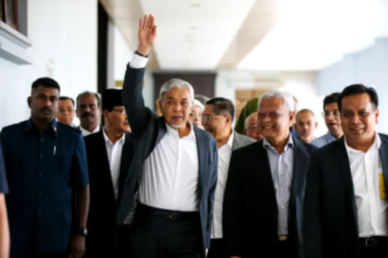 Ahmad Zahid bawa cabaran DNAA Majlis Peguam ke Mahkamah Persekutuan