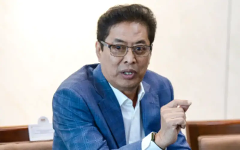 Air Mata Azam Baki: Hadiah Perpisahan Dedah Kelemahan Penjawat Awam