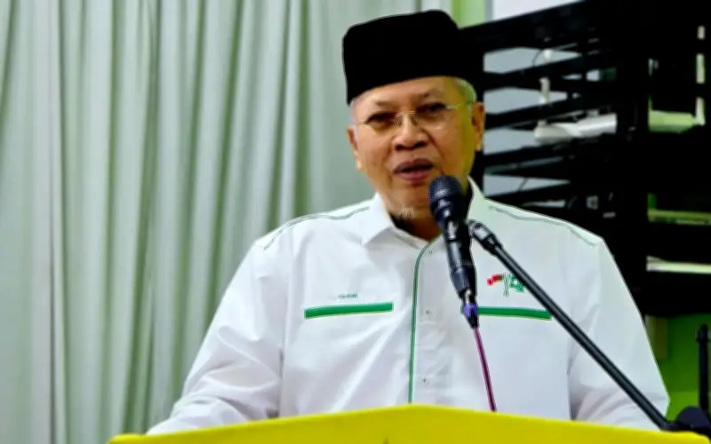 Annuar Musa sindir Umno: Gerakan taktikal, Zahid patah balik
