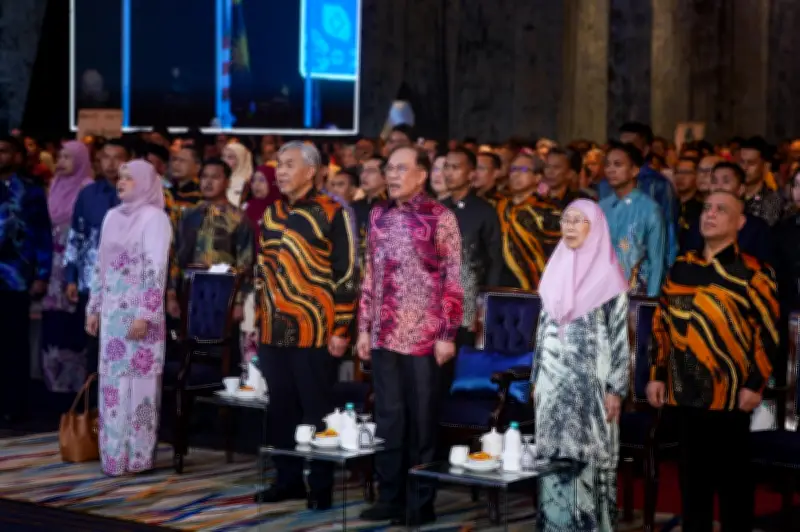 Anwar lancar Hari Guru 2026, puji peranan guru bina negara