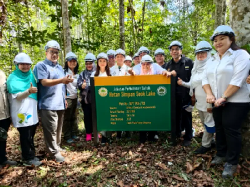 Arthur Kurup pimpin tanaman 1,000 pokok di Sook untuk kelestarian hutan
