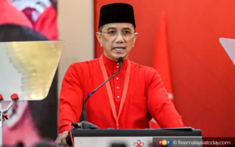 Azmin nafi dakwaan Bersatu bakal kerjasama dengan PH