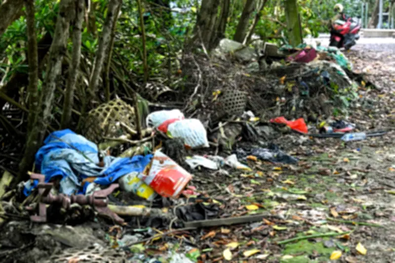 Bali lemas dengan sampah selepas tapak pelupusan ditutup