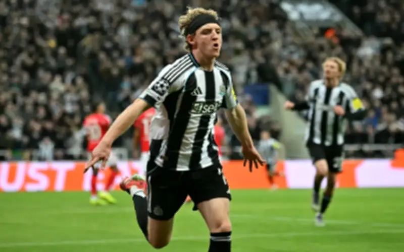 Barcelona capai persetujuan dengan Newcastle untuk Gordon