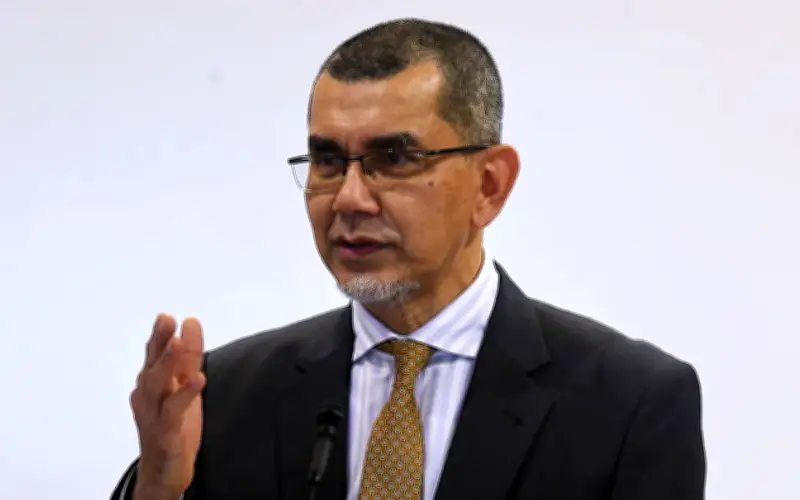 Bekas CEO Proton: Orang Melayu jangan tunggu bantuan, perlu muhasabah diri