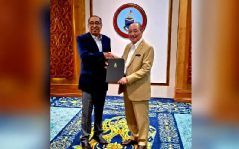 Bekas CM Salleh dilantik sebagai inspektor jeneral projek Sabah