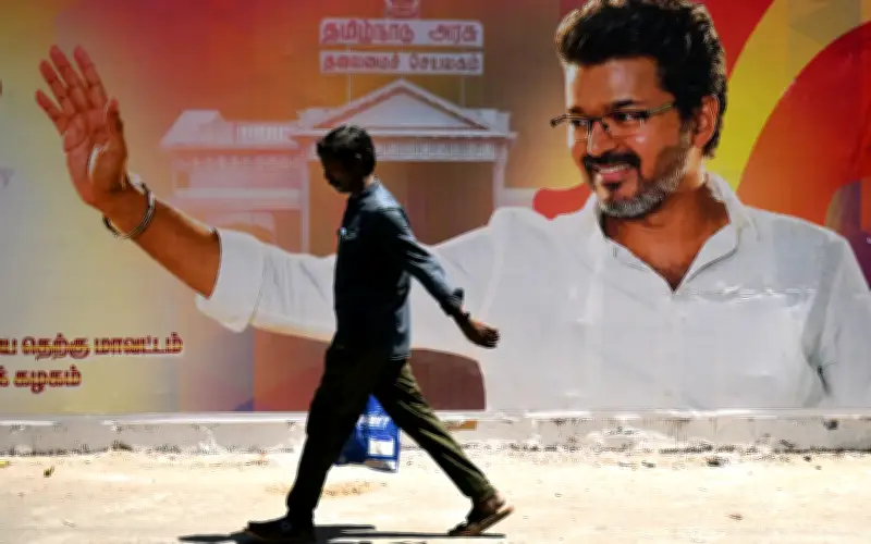 Bintang filem Vijay bentuk kerajaan baharu di negeri iPhone utama India