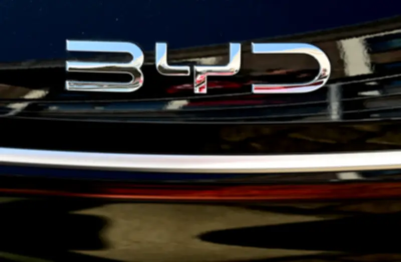 BYD mahu beli kilang Eropah, runding dengan Stellantis