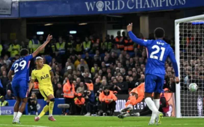 Chelsea tewaskan Spurs, lawan terancam penyingkiran
