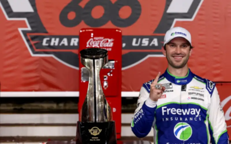 Daniel Suarez dedikasikan kemenangan Coca-Cola 600 kepada arwah Kyle Busch