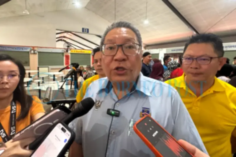 Datuk Bandar Kuching: Buang Bangkai Anjing ke Sungai Ialah Kesalahan