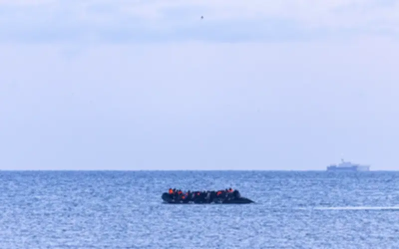Dua wanita maut dalam bot migran menuju ke UK