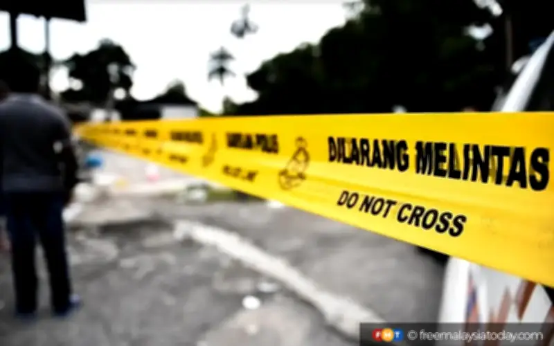Empat kanak-kanak cedera parah motosikal langgar kereta di Machang