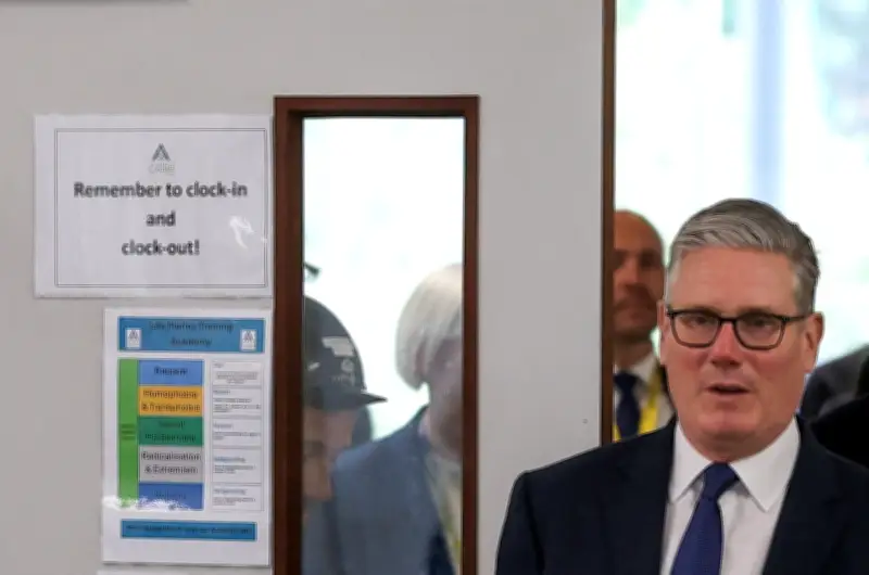 Empat menteri letak jawatan, Starmer bertahan sebagai PM Britain