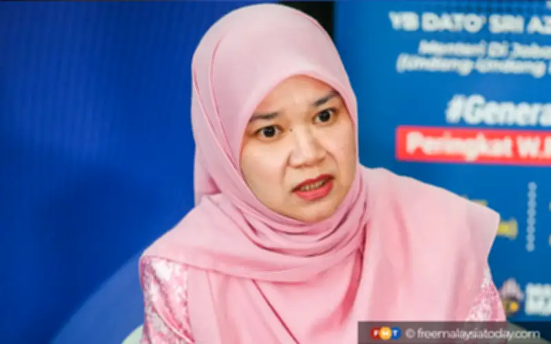Fadhlina arah teliti dan tambah baik subjek pendidikan moral SPM