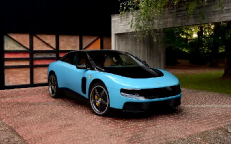 Ferrari Lancar Kereta Elektrik Pertama, Luce, dengan Prestasi Tinggi