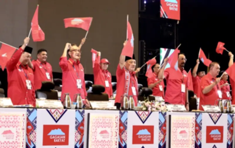 Gagasan Rakyat pinda perlembagaan, selaraskan bahagian dengan 26 kerusi parlimen