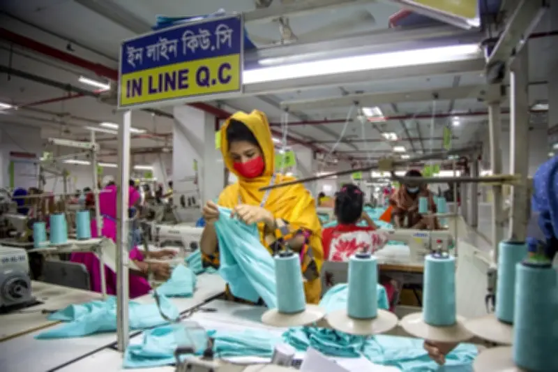 Gelombang Haba Landa Pekerja Pakaian Bangladesh Akibat Gangguan Bekalan Elektrik