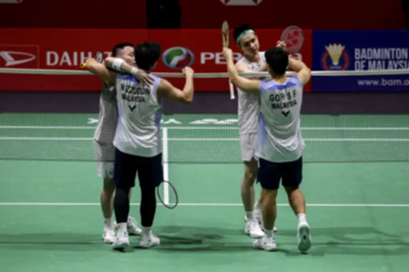 Goh Sze Fei-Nur Izzuddin mara ke final Malaysia Masters 2026