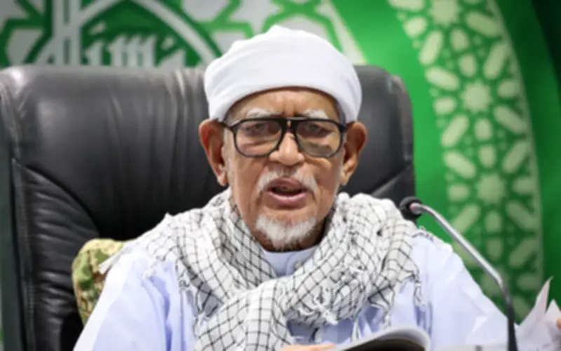 Hadi balas Zahid: DNA khianat ada pada Umno, bukan PAS