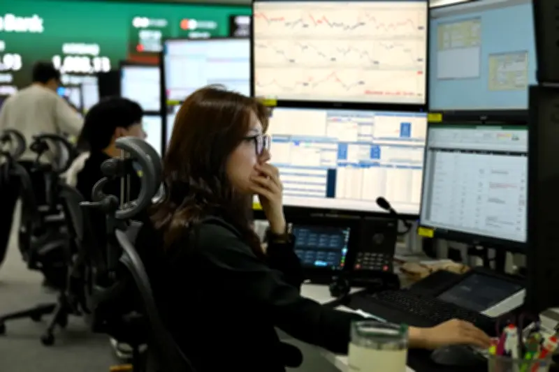 Harga minyak melonjak, saham Asia jatuh selepas serangan AS baharu ke atas Iran