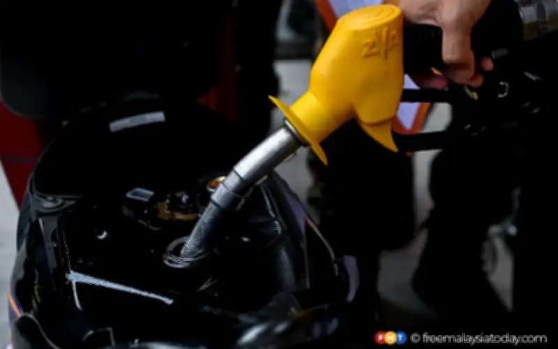 Harga petrol murah punca potongan perbelanjaan kesihatan dan pendidikan