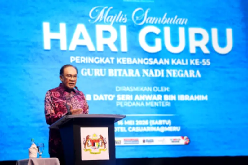 Hari Guru: Anwar Tegas Guru Penting Bentuk Nilai Generasi