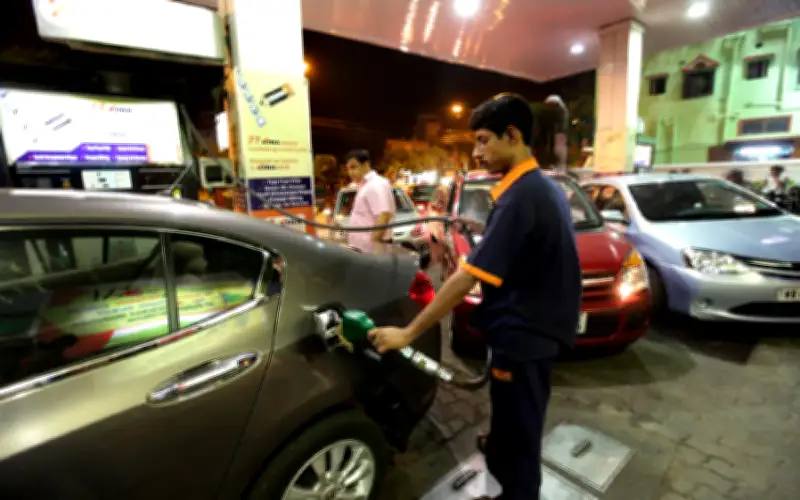 India naikkan harga minyak lagi ekoran perang Timur Tengah
