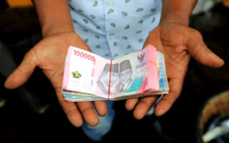Indonesia janji 'intervensi pintar' ketika rupiah jatuh ke paras terendah